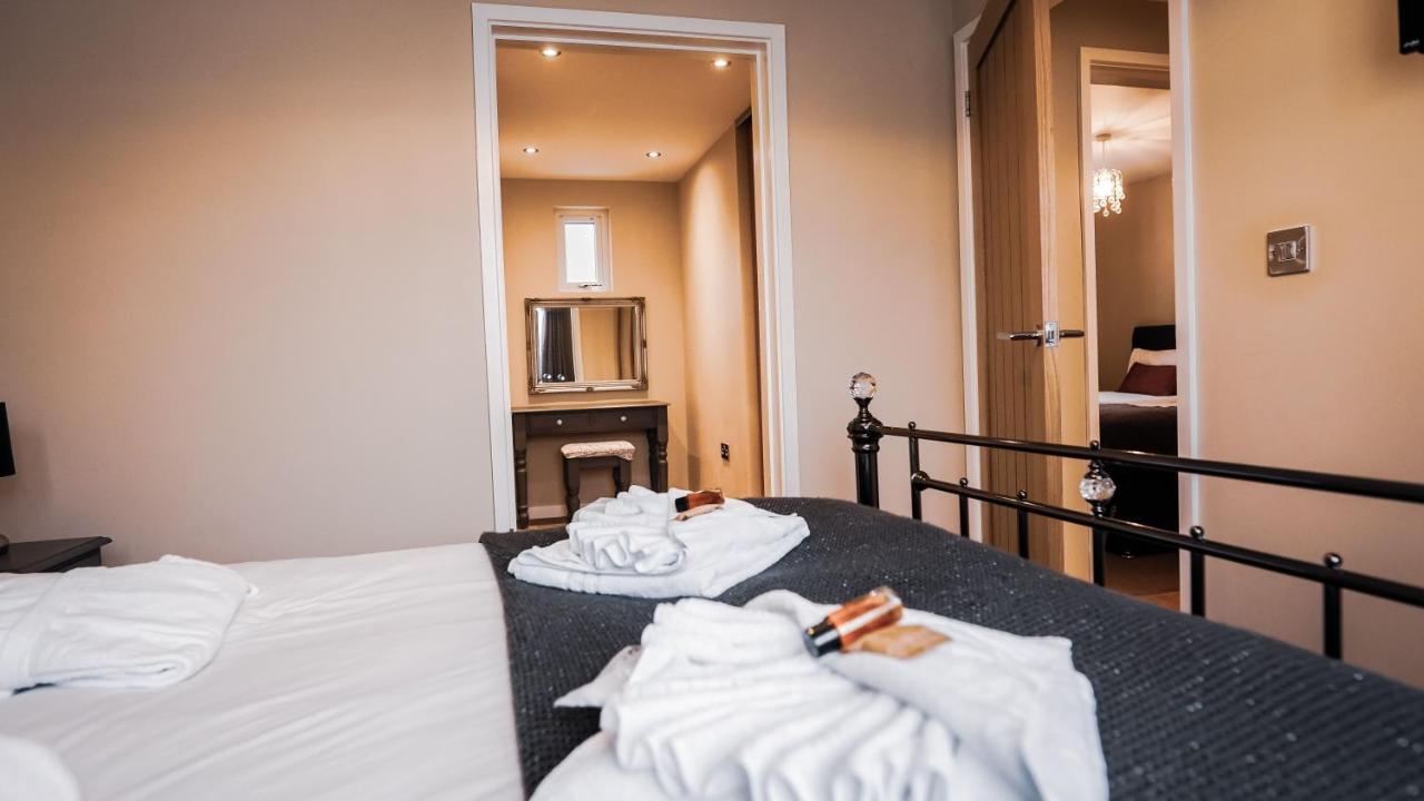 Hotel Warrenwood Country Park Polegate Esterno foto