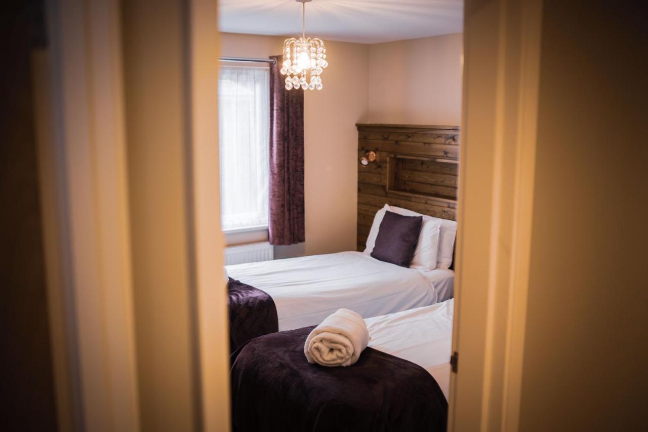 Hotel Warrenwood Country Park Polegate Esterno foto