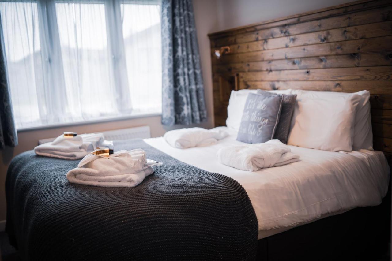 Hotel Warrenwood Country Park Polegate Esterno foto
