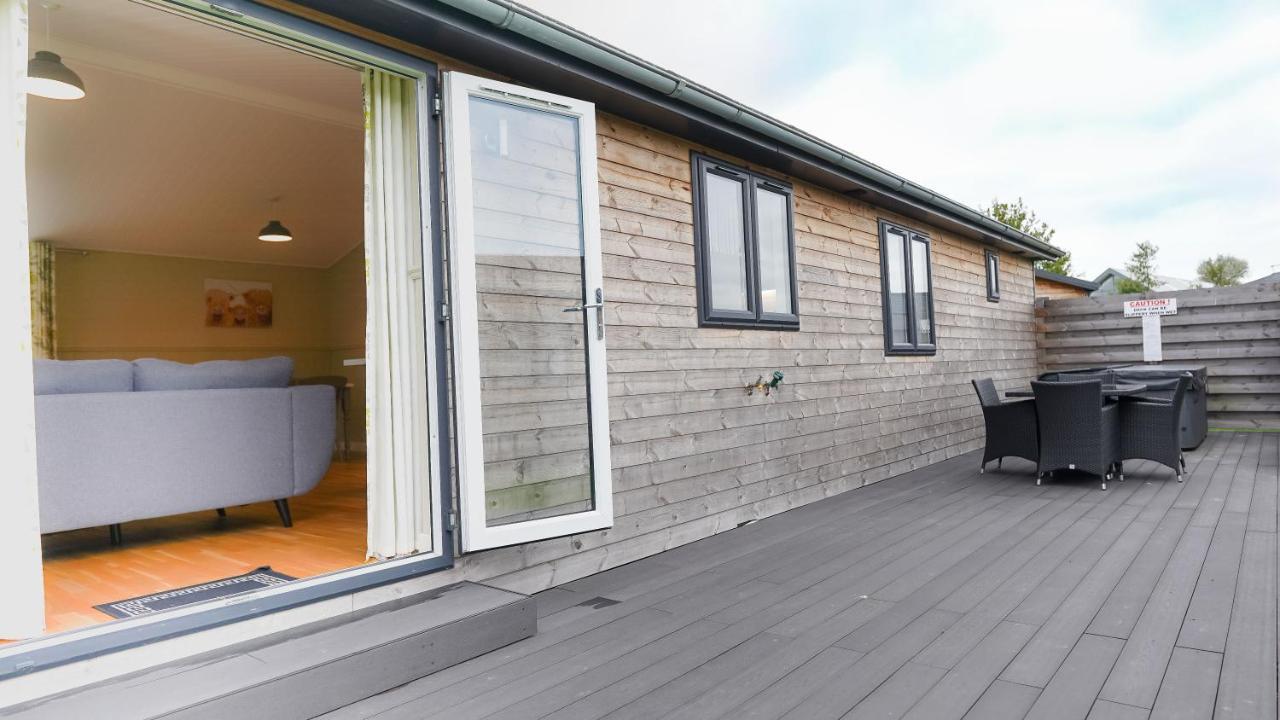Hotel Warrenwood Country Park Polegate Esterno foto