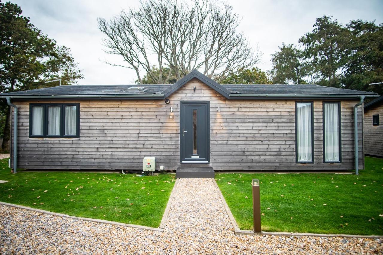 Hotel Warrenwood Country Park Polegate Esterno foto