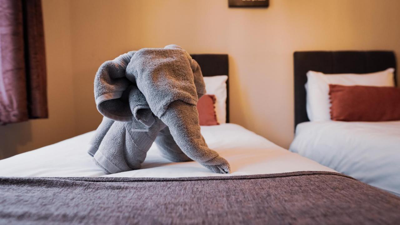 Hotel Warrenwood Country Park Polegate Esterno foto
